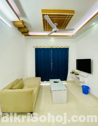Comfortable & Stylish Living Services Apartment